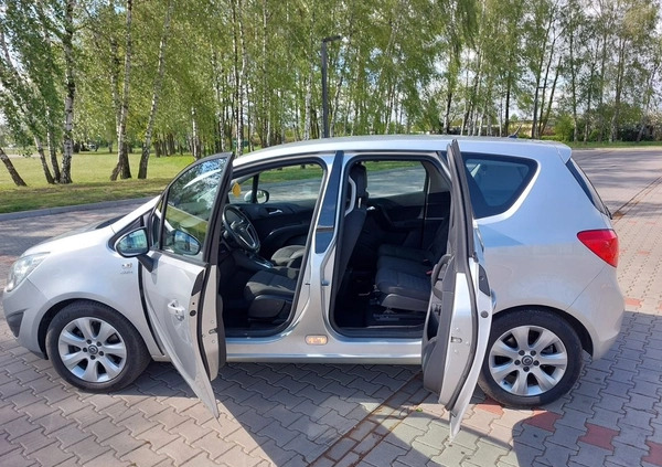 Opel Meriva cena 29900 przebieg: 184600, rok produkcji 2013 z Krotoszyn małe 529